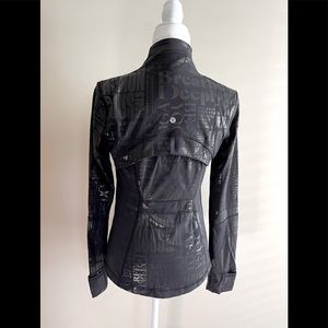 Lululemon Define Jacket *Manifesto
Foil Black